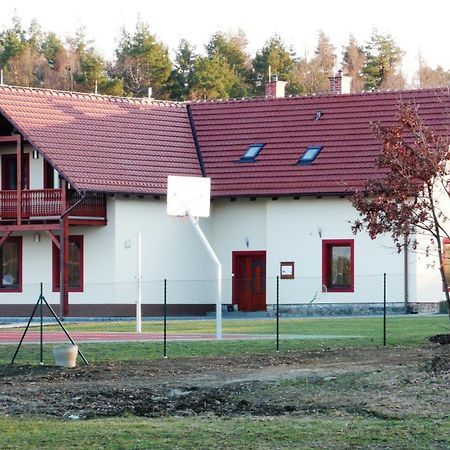 Penzion Lipina Slatiňany Zewnętrze zdjęcie