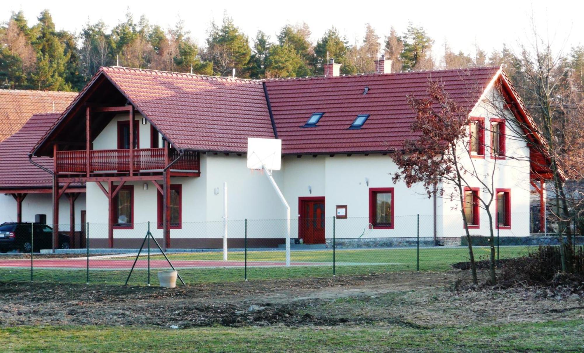 Penzion Lipina Slatiňany Zewnętrze zdjęcie