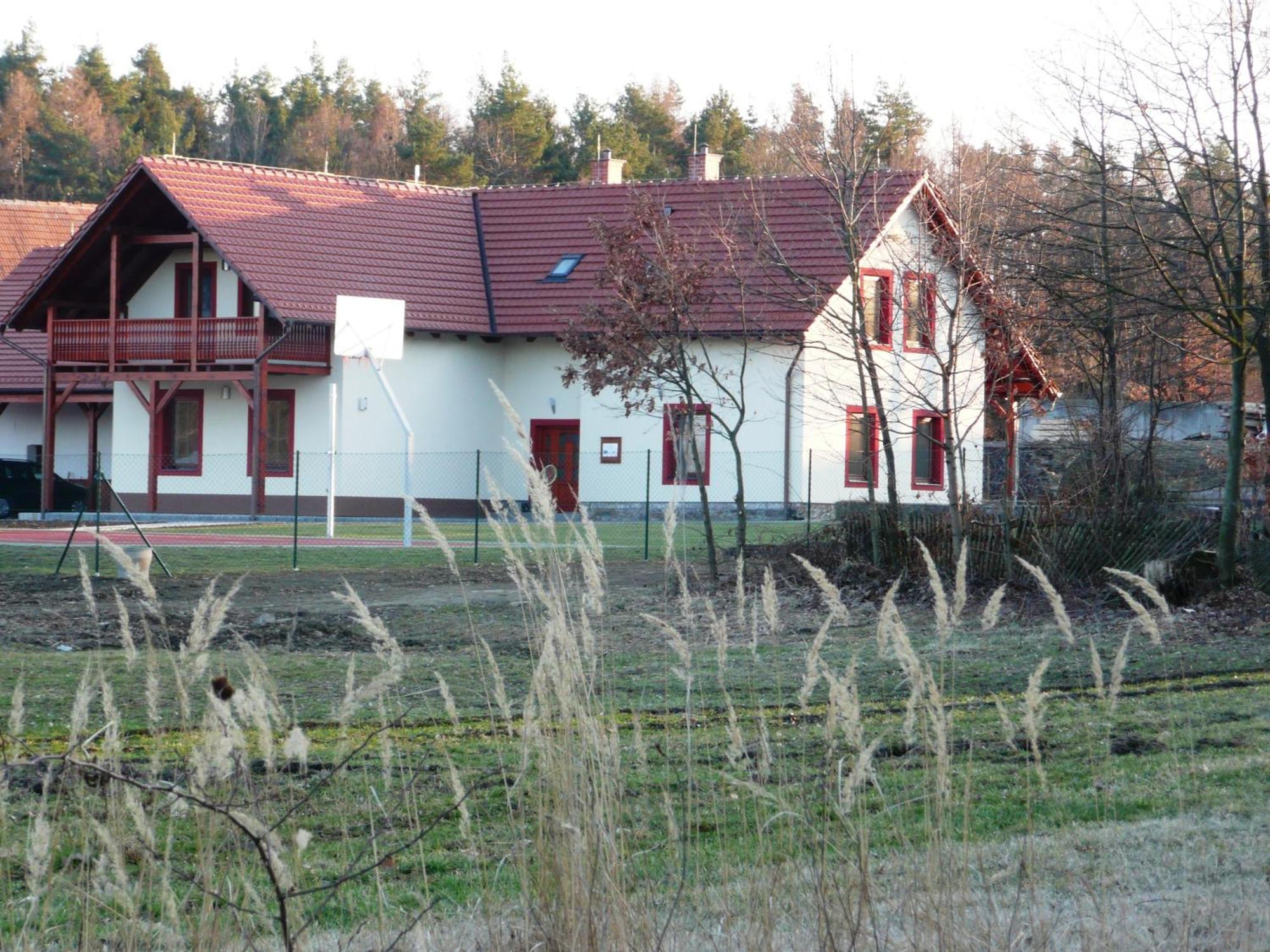 Penzion Lipina Slatiňany Zewnętrze zdjęcie
